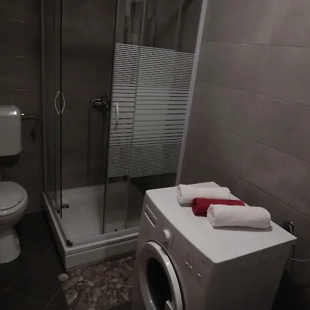 Ivankovic*** 아파트