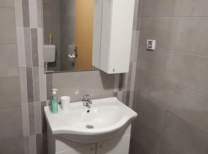 Apartman Ivankovic*** *